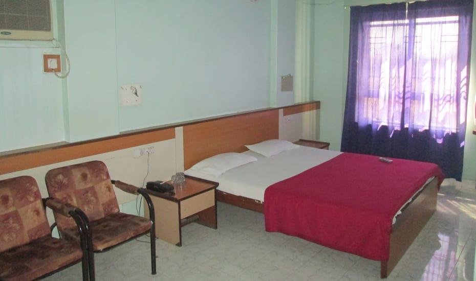 Parvat Lodge Ahmednagar Buitenkant foto