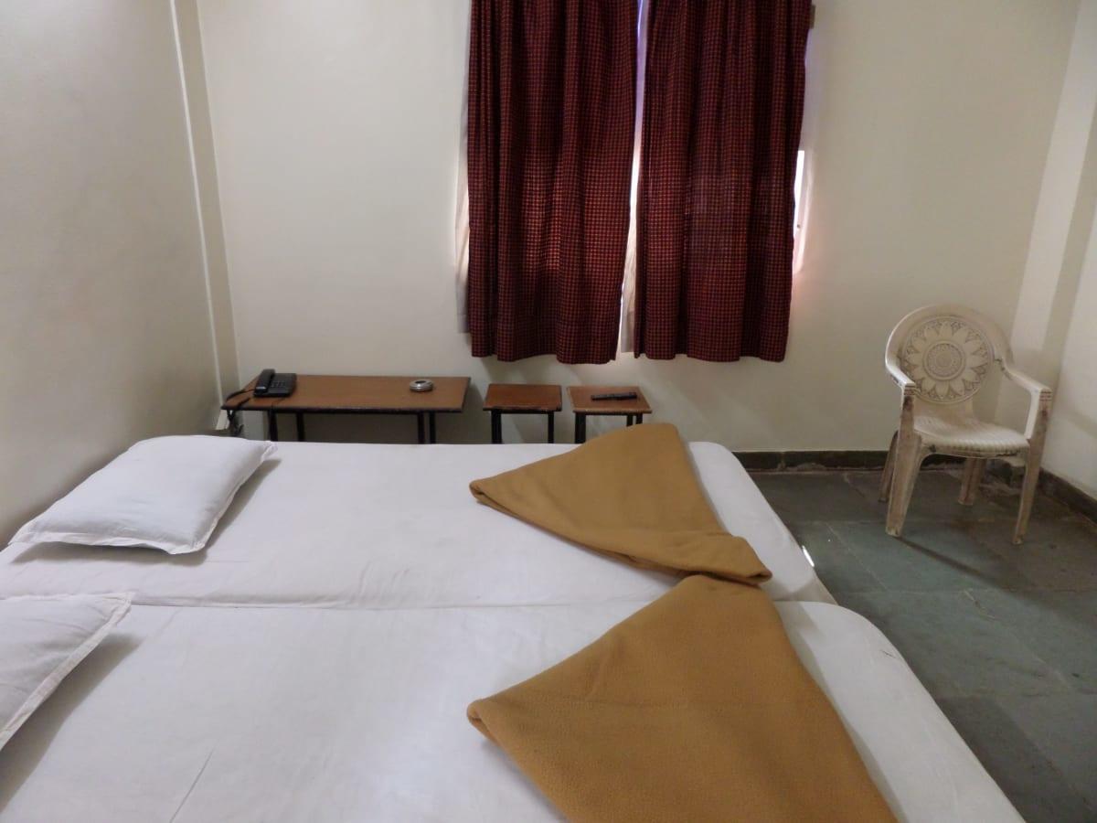 Parvat Lodge Ahmednagar Buitenkant foto