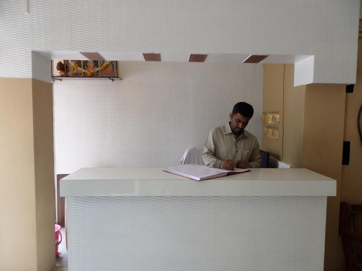 Parvat Lodge Ahmednagar Buitenkant foto