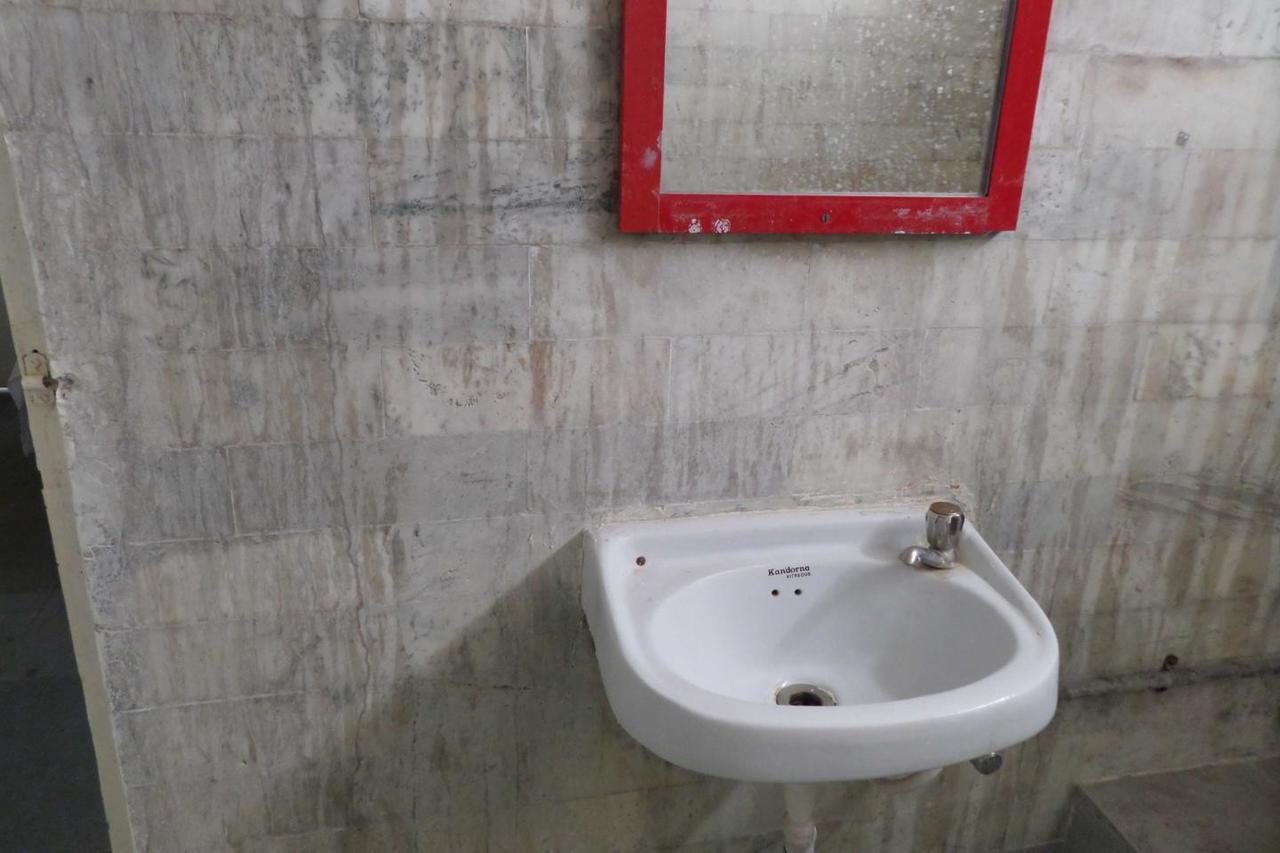 Parvat Lodge Ahmednagar Buitenkant foto